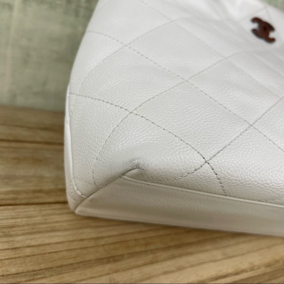 Chanel Woden CC Caviar White Bag - Picture 7 of 16